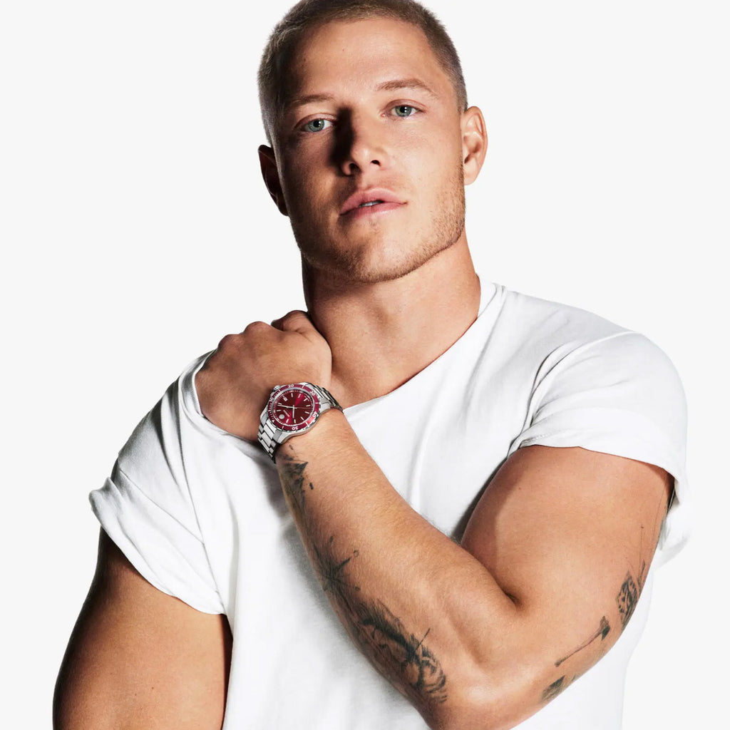 Movado - 800 Series 40 mm Red Dial Stainless Steel - 2600178