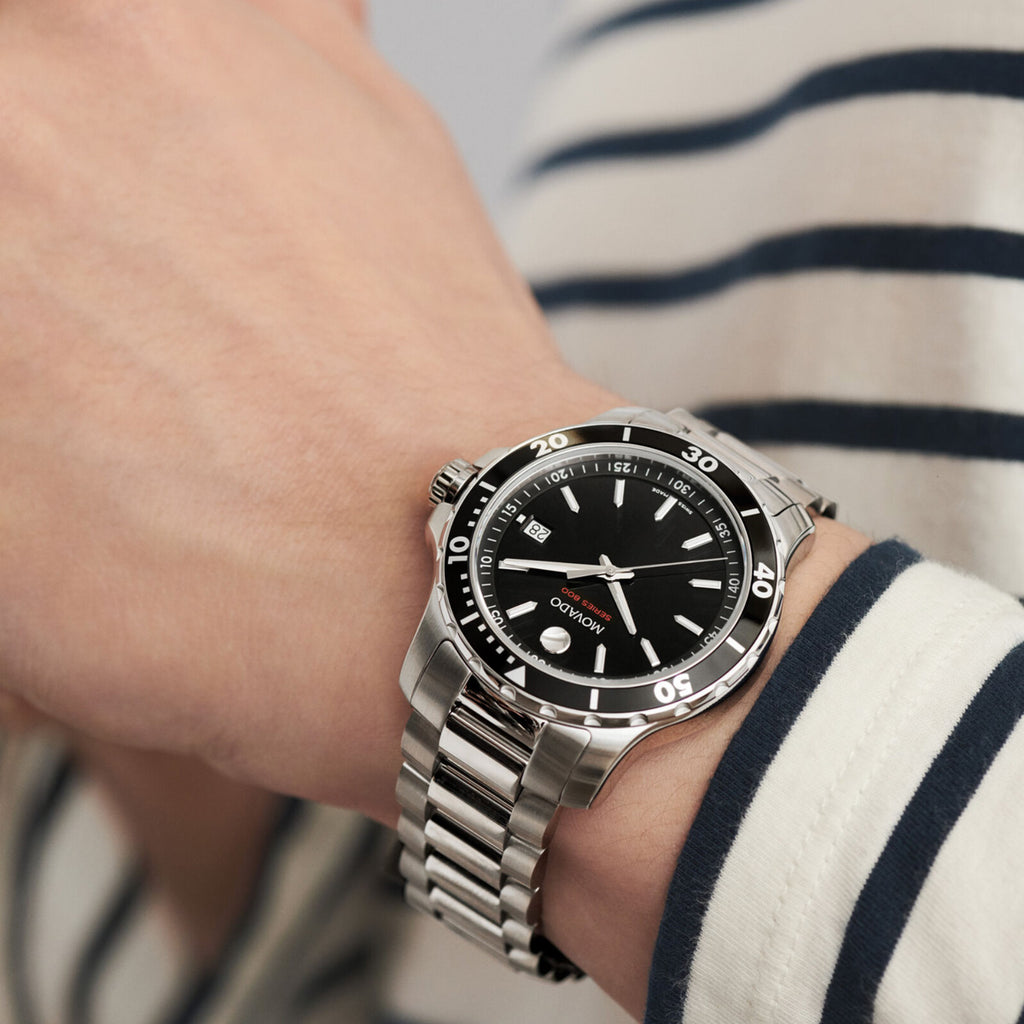 Movado - 800 Series 40 mm Steel Case & Bracelet Black Dial - 2600135