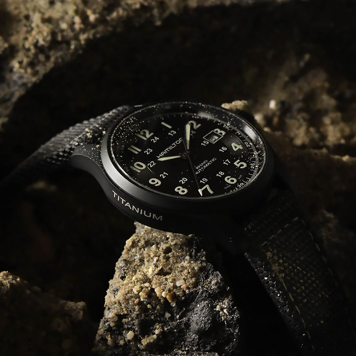 Hamilton - Khaki Field 42 mm Automatic Titanium Black PVD