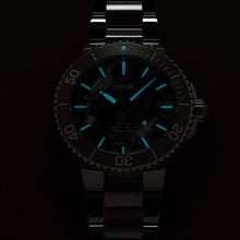 Load image into Gallery viewer, Oris - AQUIS 41.5 mm Date Upsycle Watch - 01 733 7766 4150-Set