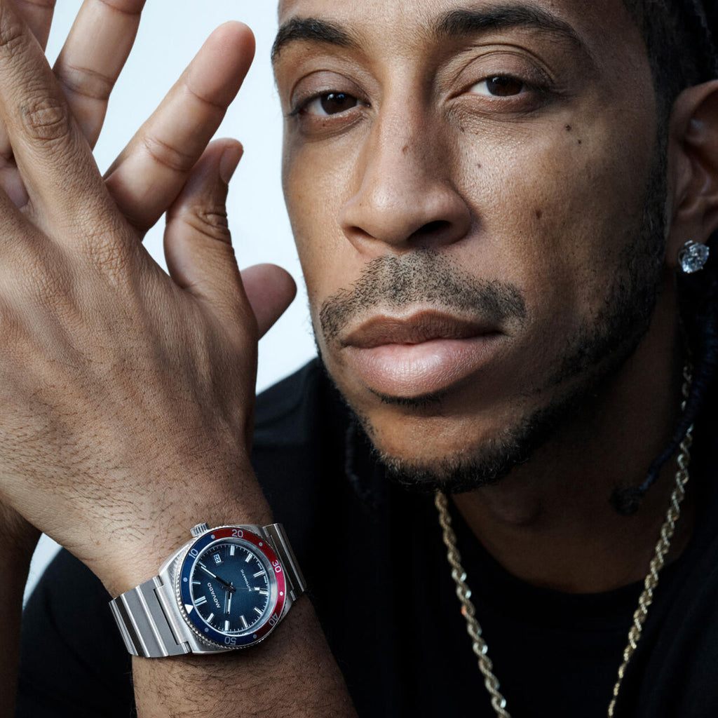 Movado - Heritage Series Ondoplan 39 mm Blue Dial Automatic - 3650242