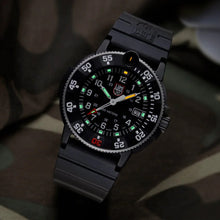 Load image into Gallery viewer, Luminox - Navy SEAL Original 3001 Heritage Dive 43 mm - XS.3001.H.SET