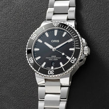 Load image into Gallery viewer, Oris - Aquis 41.5 mm Black Dial Date Automatic - 01 733 7787 4154-07 8 22 04PEB