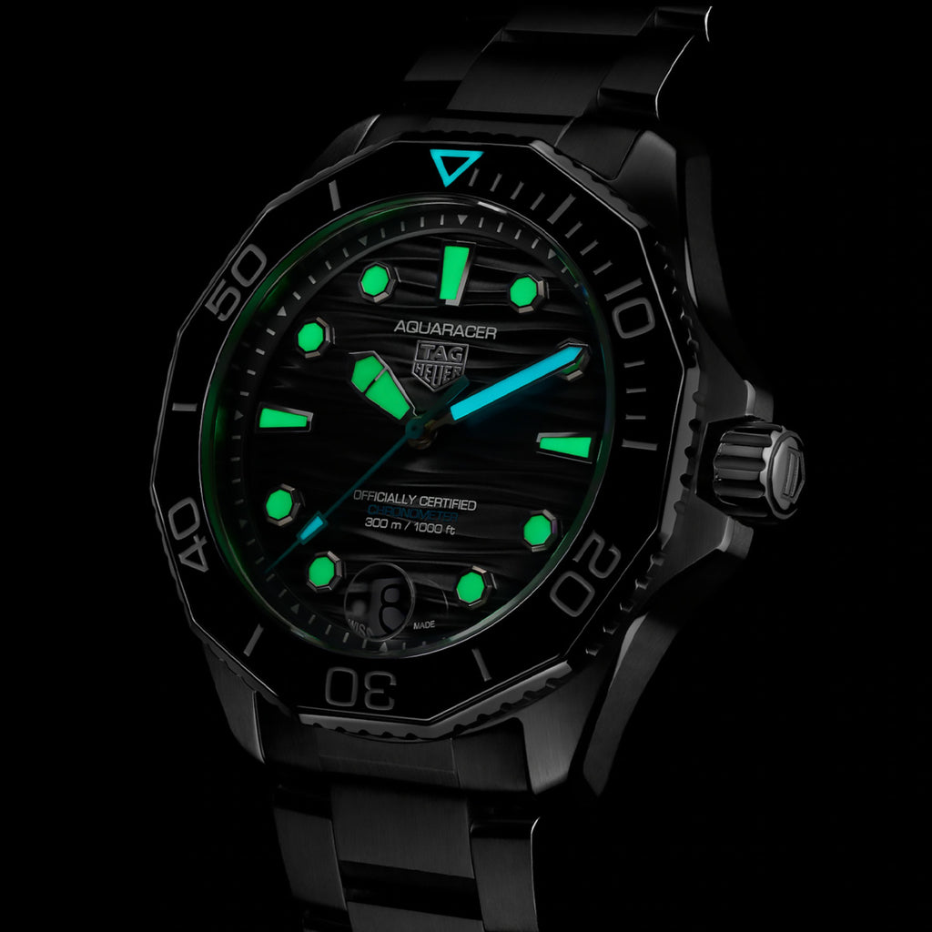 TAG Heuer - Aquaracer 42 mm 300 Chronometer Diver Black Bracelet - WBP5110.BA0013