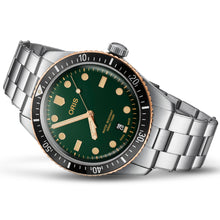 Load image into Gallery viewer, Oris - Divers Sixty-Five 40 mm Green Dial Bronze Bezel Automatic - 0173377074357-0782018