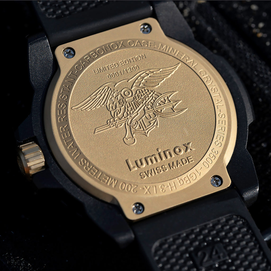 Luminox - Limited Edition Navy SEAL Gold 3505 Set 45 mm - XS.3505.GP.SET